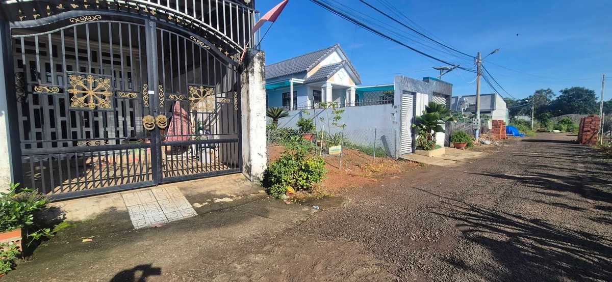 Bán đất Phường Đồng Xoài 150m² mặt tiền 6m giá 900 triệu - Ảnh thu nhỏ 3