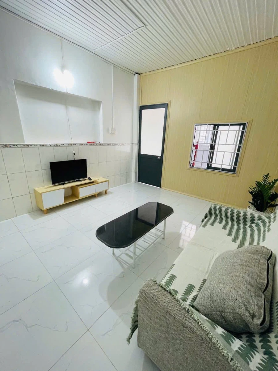 Cho thuê nhà 2 tầng 240m² đường Dương Hiến Quyền, Bắc Nha Trang, giá 24 triệu/tháng - Ảnh thu nhỏ 5