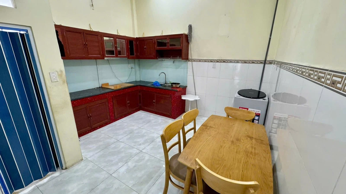 Cho thuê nhà nguyên căn 1 trệt 2 lầu 4PN 44m2 Huỳnh Tấn Phát, Nhà Bè - 10 triệu/tháng - Ảnh thu nhỏ 5
