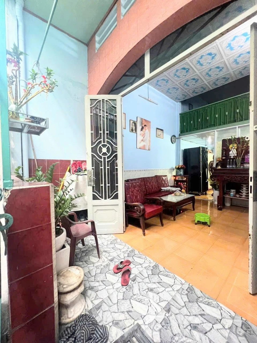 Bán nhà hẻm Quận 4, 38,7m², 2PN 2WC, giá 3,799 tỷ - Ảnh 1