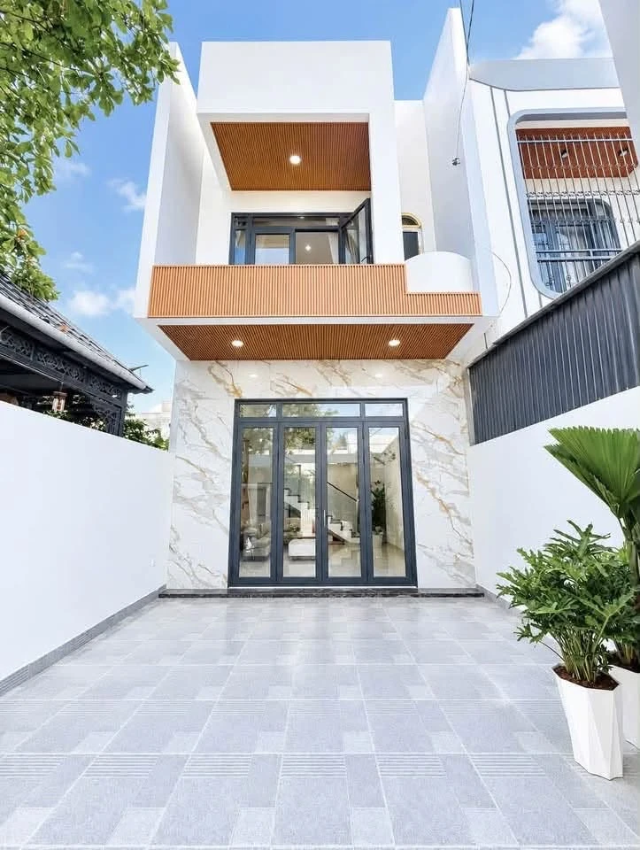 Bán nhà 1 trệt 1 lầu 96m² Rạch Giá 2 tỷ 850 triệu - Ảnh thu nhỏ 2