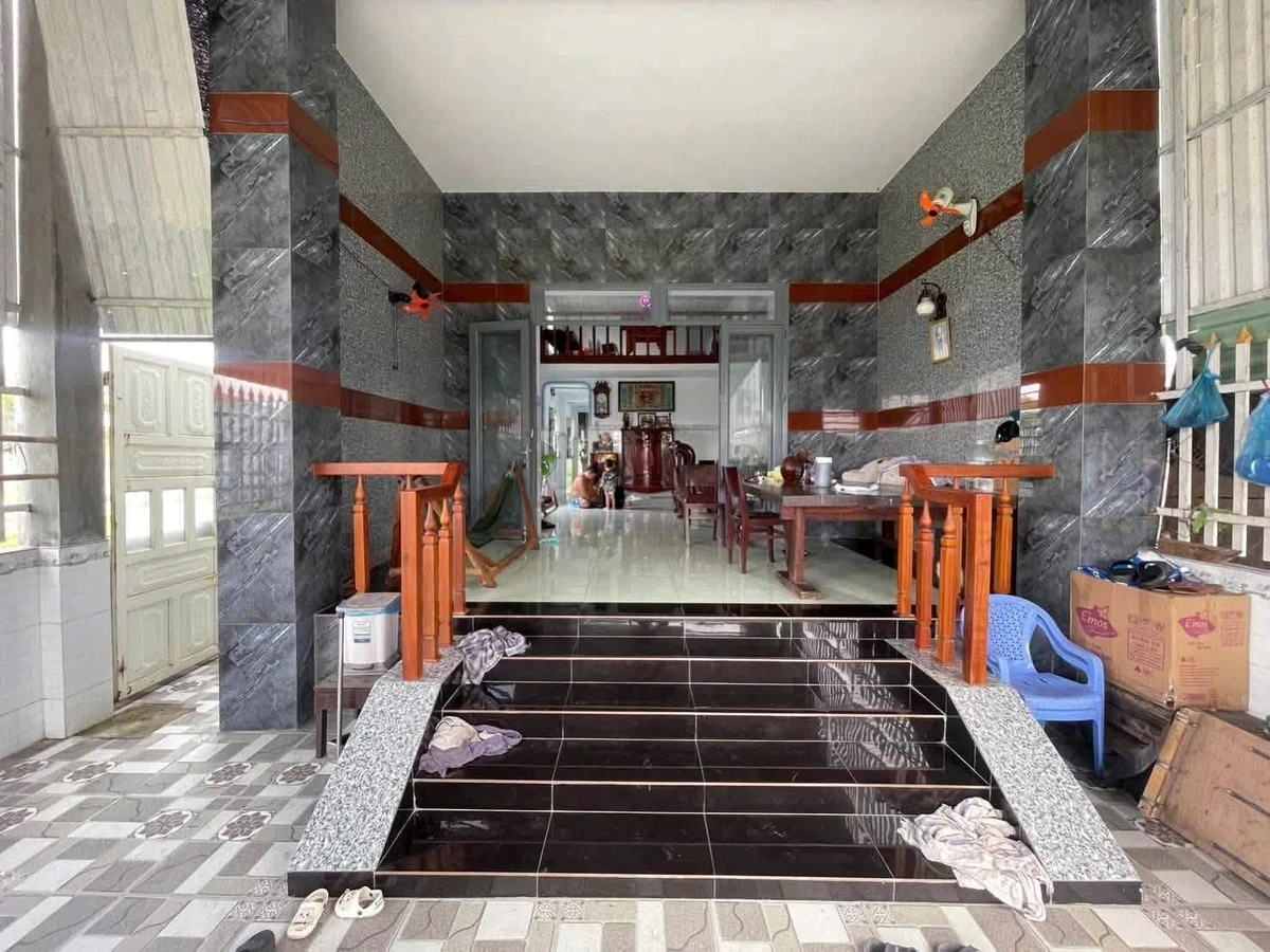 Bán nhà 276m² 3 phòng ngủ Đức Hoà, Long An - Ảnh thu nhỏ 2