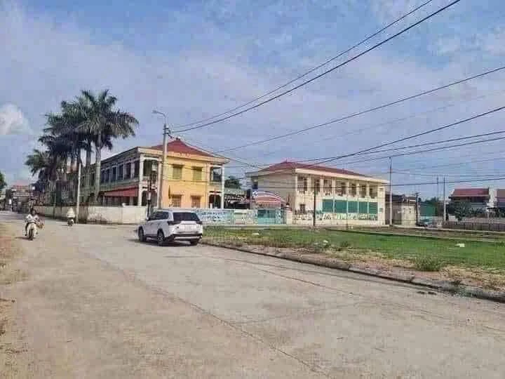 Đất bán 1 tỷ 5, 80m² trục chính Nam Hưng
