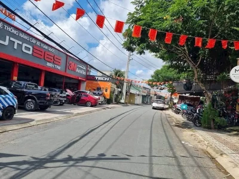 Bán nhà mặt tiền Ca Văn Thỉnh Bến Tre 365m² 13 tỷ - Ảnh thu nhỏ 2
