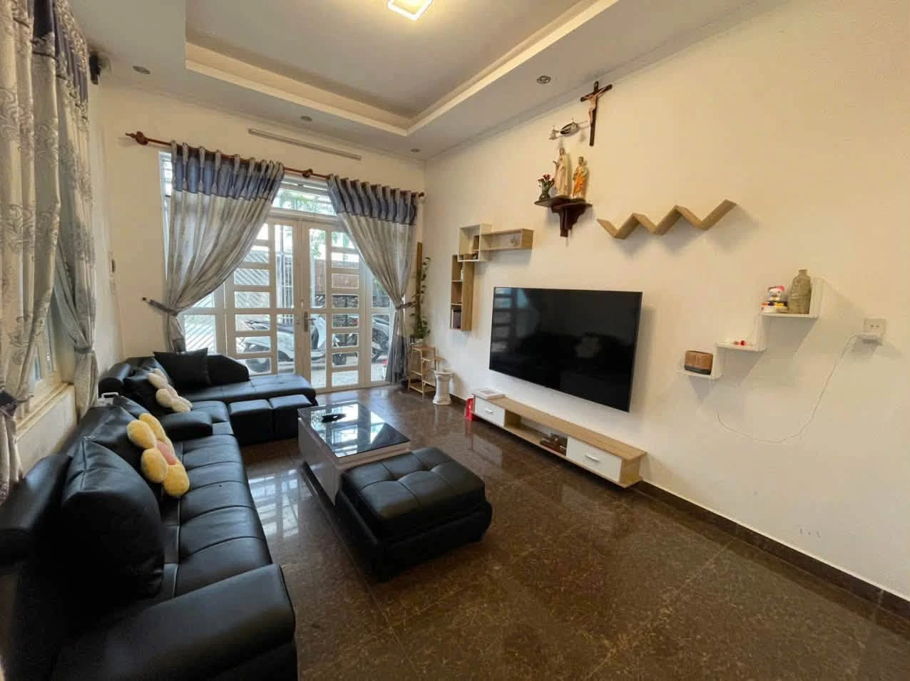 Bán nhà 234m² 12 phòng ngủ Đà Lạt 18 tỷ - Ảnh 1