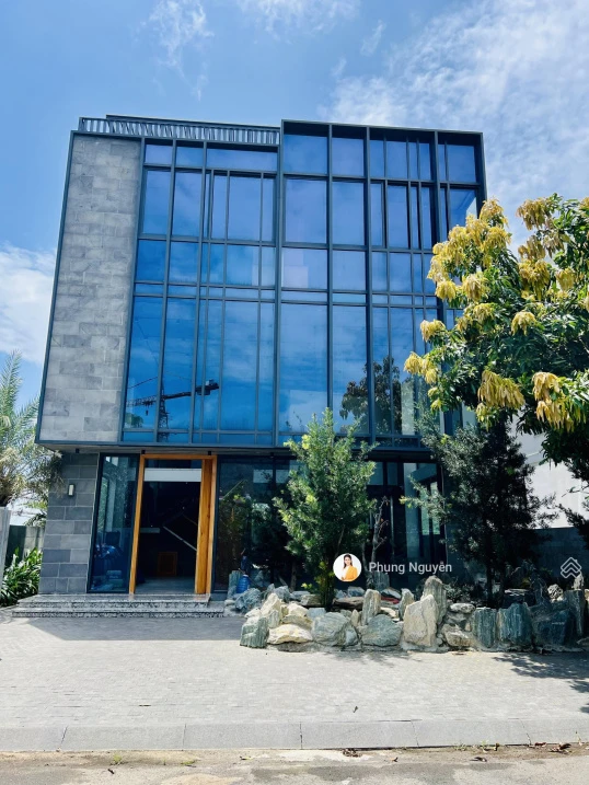 Bán biệt thự mặt biển An Viên, Nha Trang. Mới 100%, 350m², view Panorama vịnh biển - Ảnh 1
