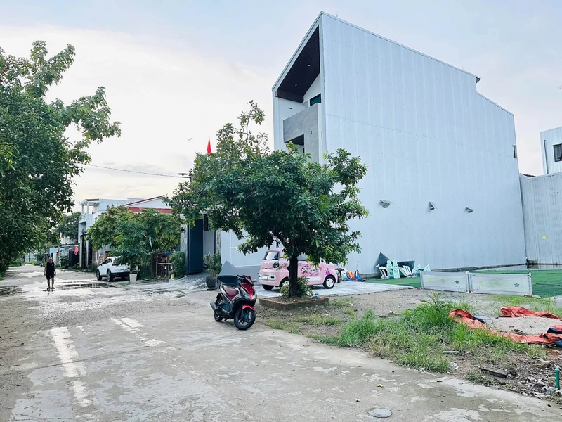 Bán đất mặt tiền 129.9m² view sân bóng Lại Thế, Mỹ Thượng, Huế