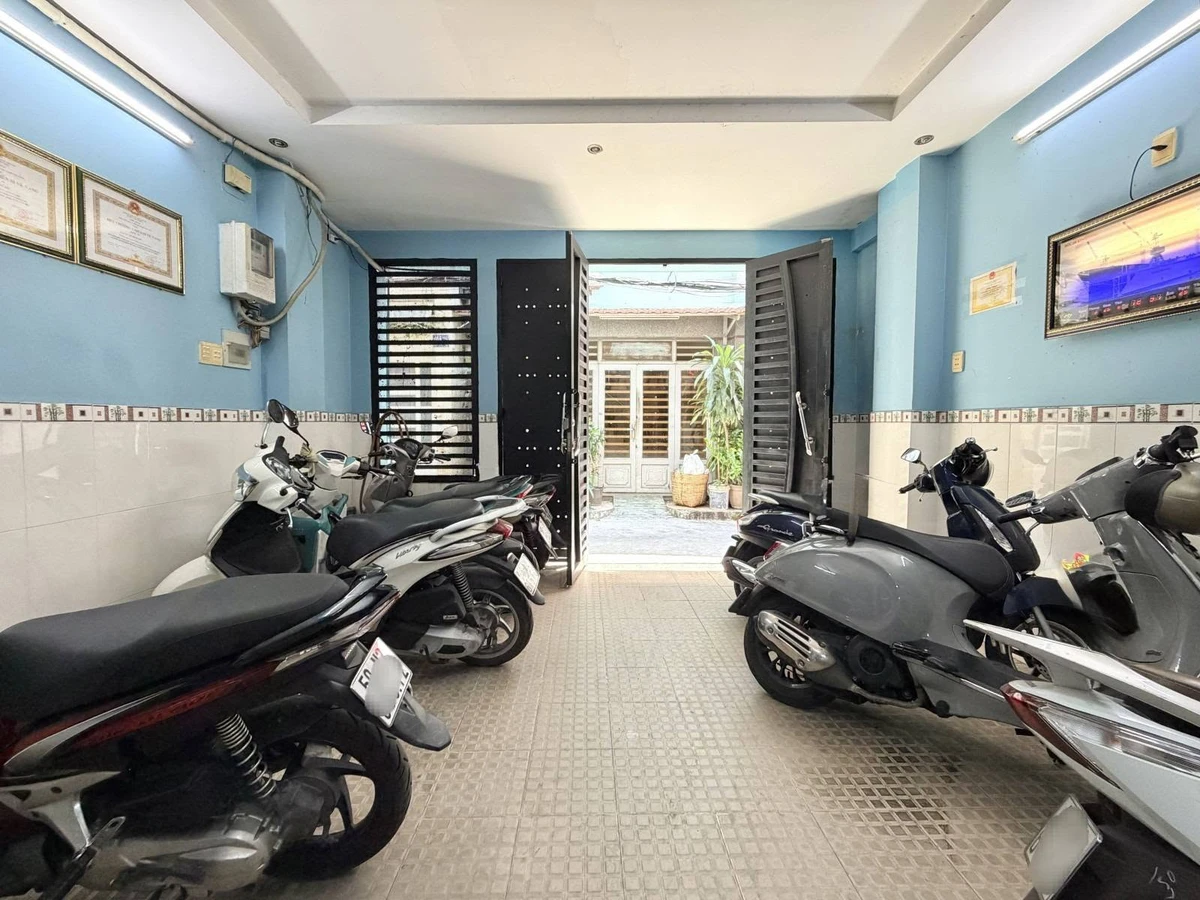 Bán nhà 7 tầng CHDV 18 phòng 85m² Quận 3 - Ảnh thu nhỏ 3