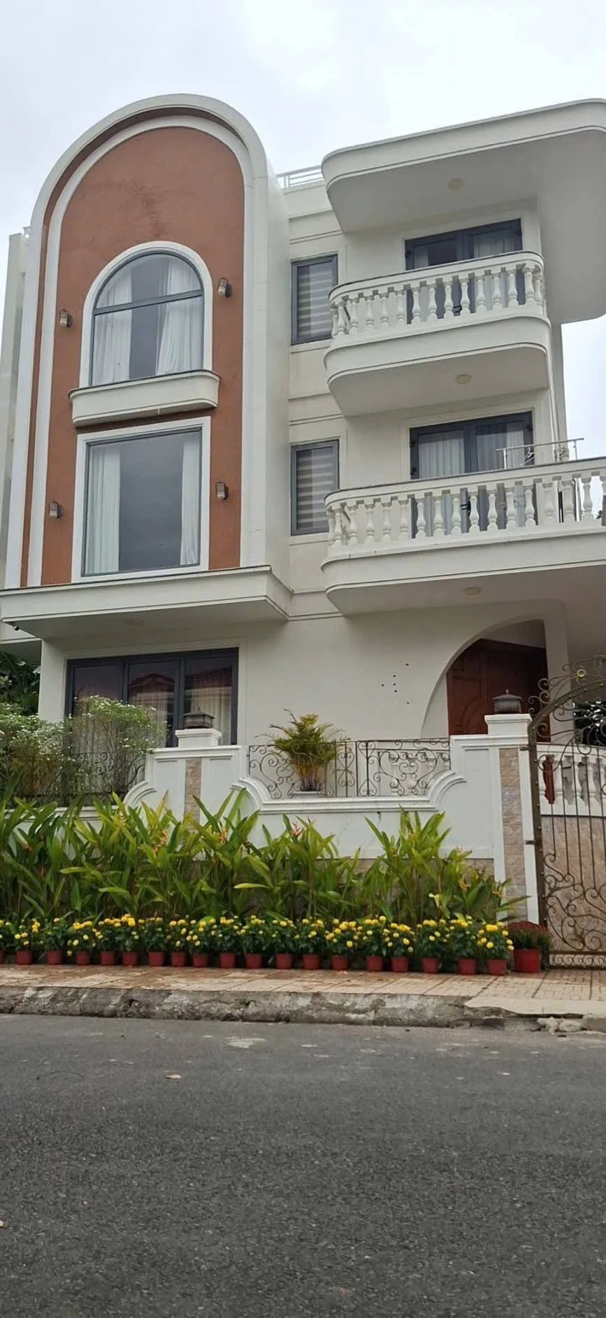 Bán biệt thự 6 PN, 280m² tại Nha Trang, giá 23 tỷ - Ảnh 1