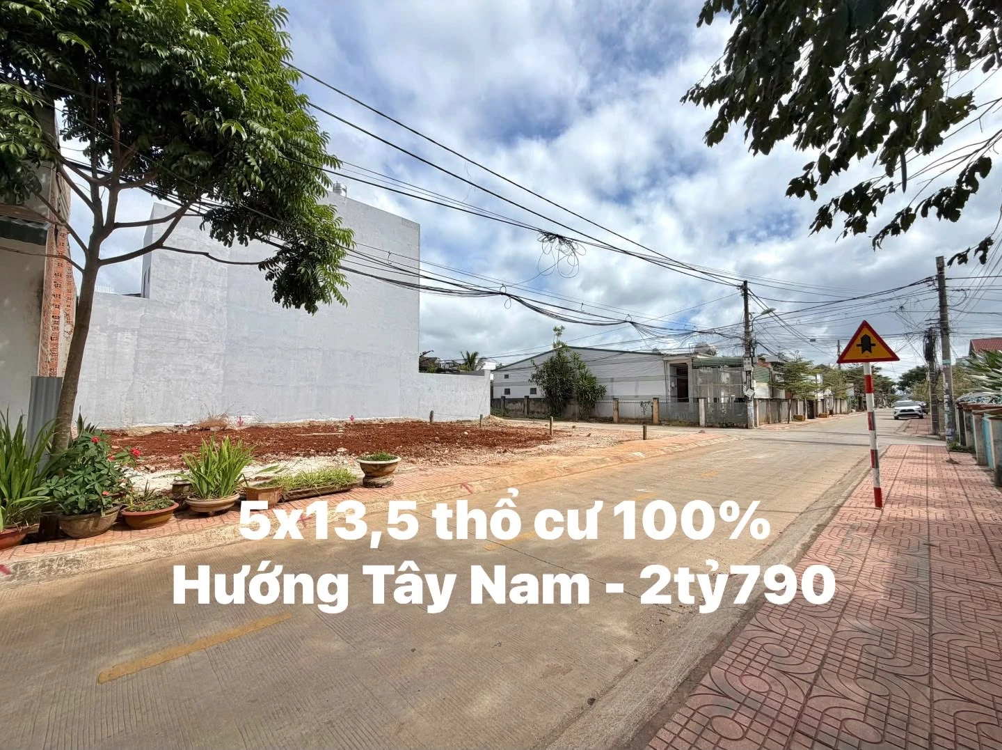 Bán đất thổ cư 5x13,5m hẻm 23 Mai Thị Lựu, Buôn Ma Thuột giá 2,79 tỷ/lô - Ảnh 1