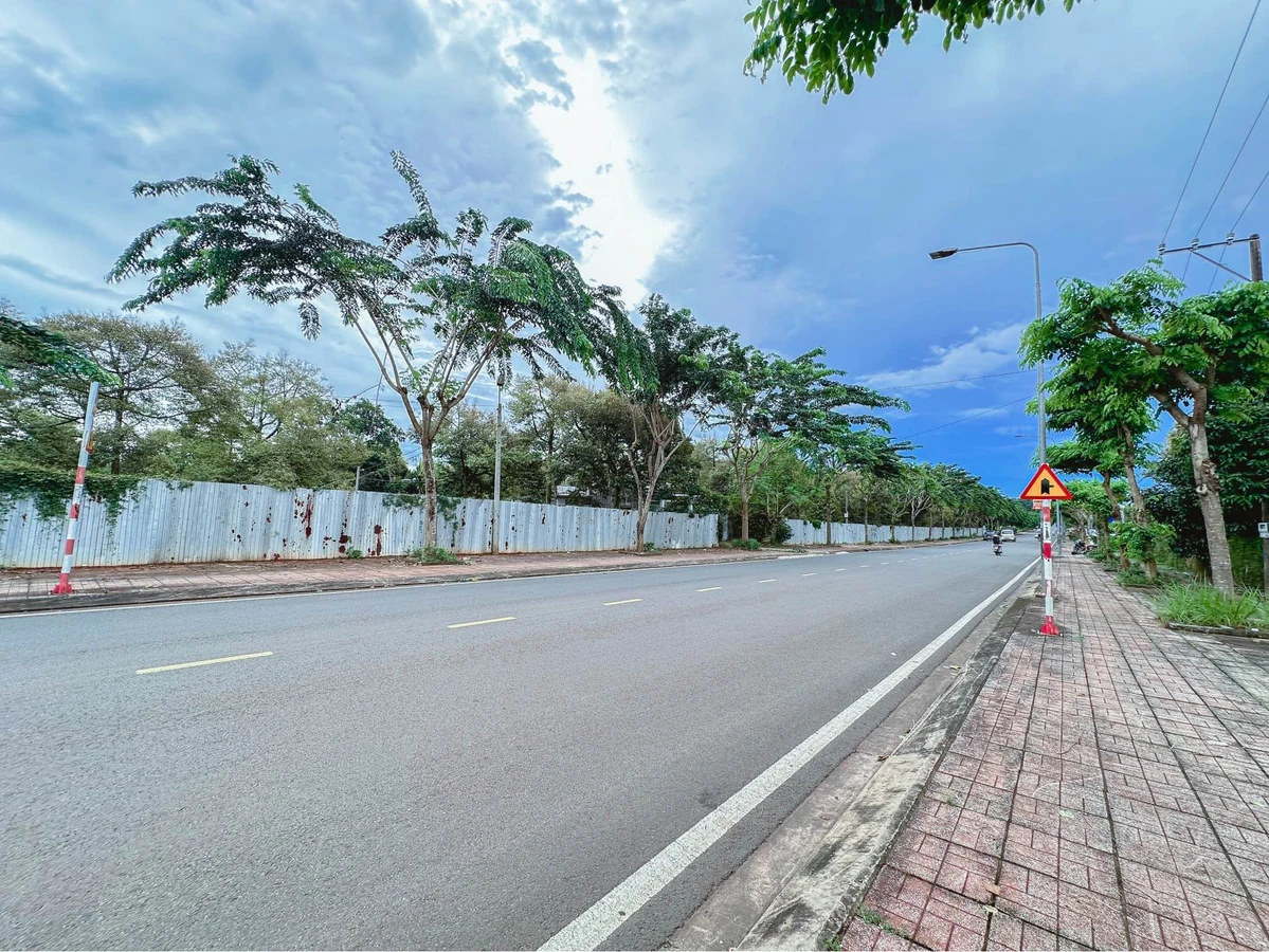 Bán đất mặt tiền Lê Hồng Phong 495m2, 6 tỷ 900 triệu - Ảnh thu nhỏ 2