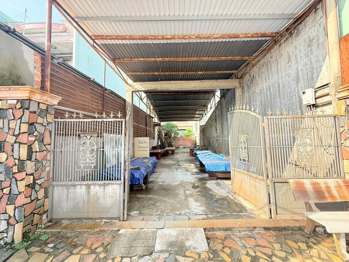Bán lô đất 150m2 mặt tiền Tây Sơn, 12 tỷ 900 - Ảnh 1