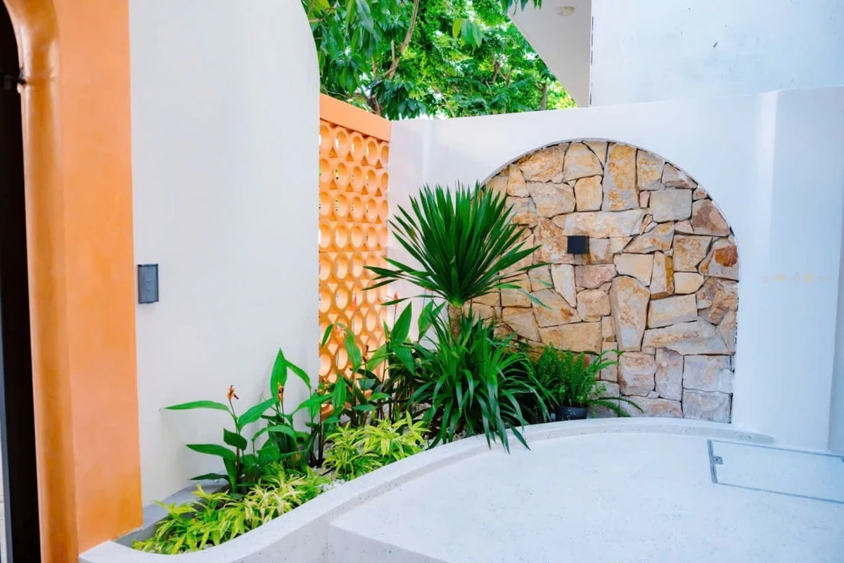 Bán nhà 3 tầng 97m² đường Nguyễn Chế Nghĩa, Sơn Trà, Đà Nẵng, 5 phòng ngủ có hồ bơi - Ảnh thu nhỏ 2