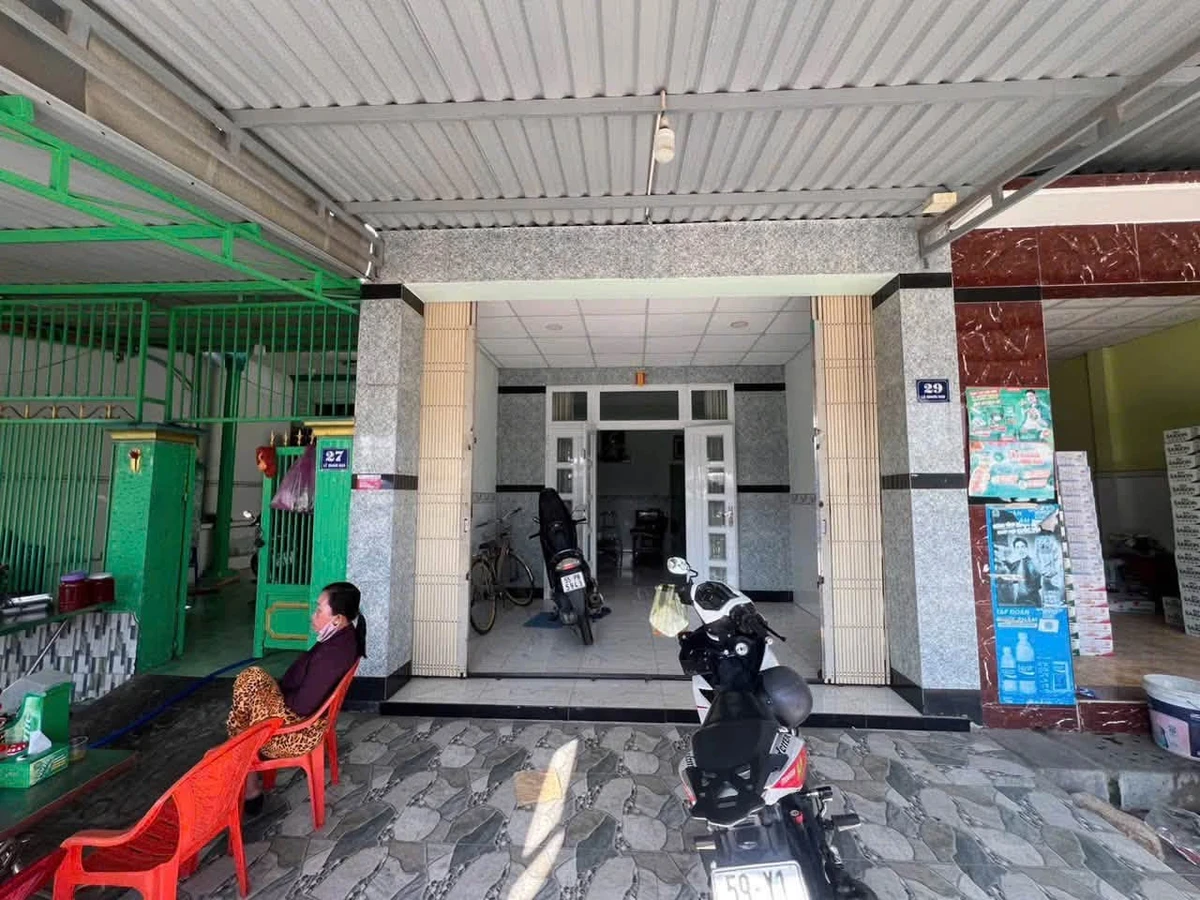 Nhà mặt tiền kinh doanh Lê Quang Đạo, Phan Thiết, 80m2, 2,3 tỷ - Ảnh thu nhỏ 3