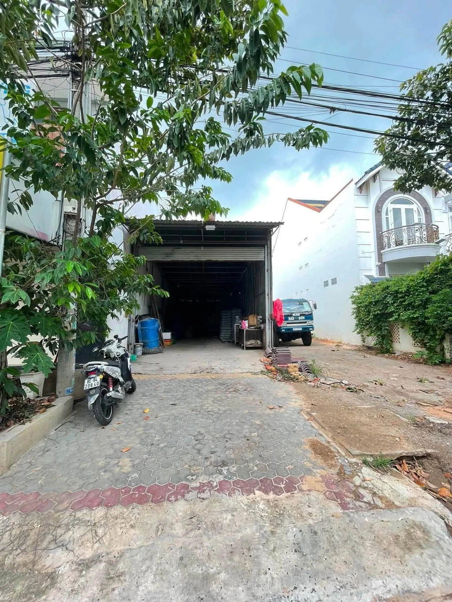 Bán đất mặt tiền Hoàng Bích Sơn Phan Thiết 100m2, 4 tỷ 150 - Ảnh 1