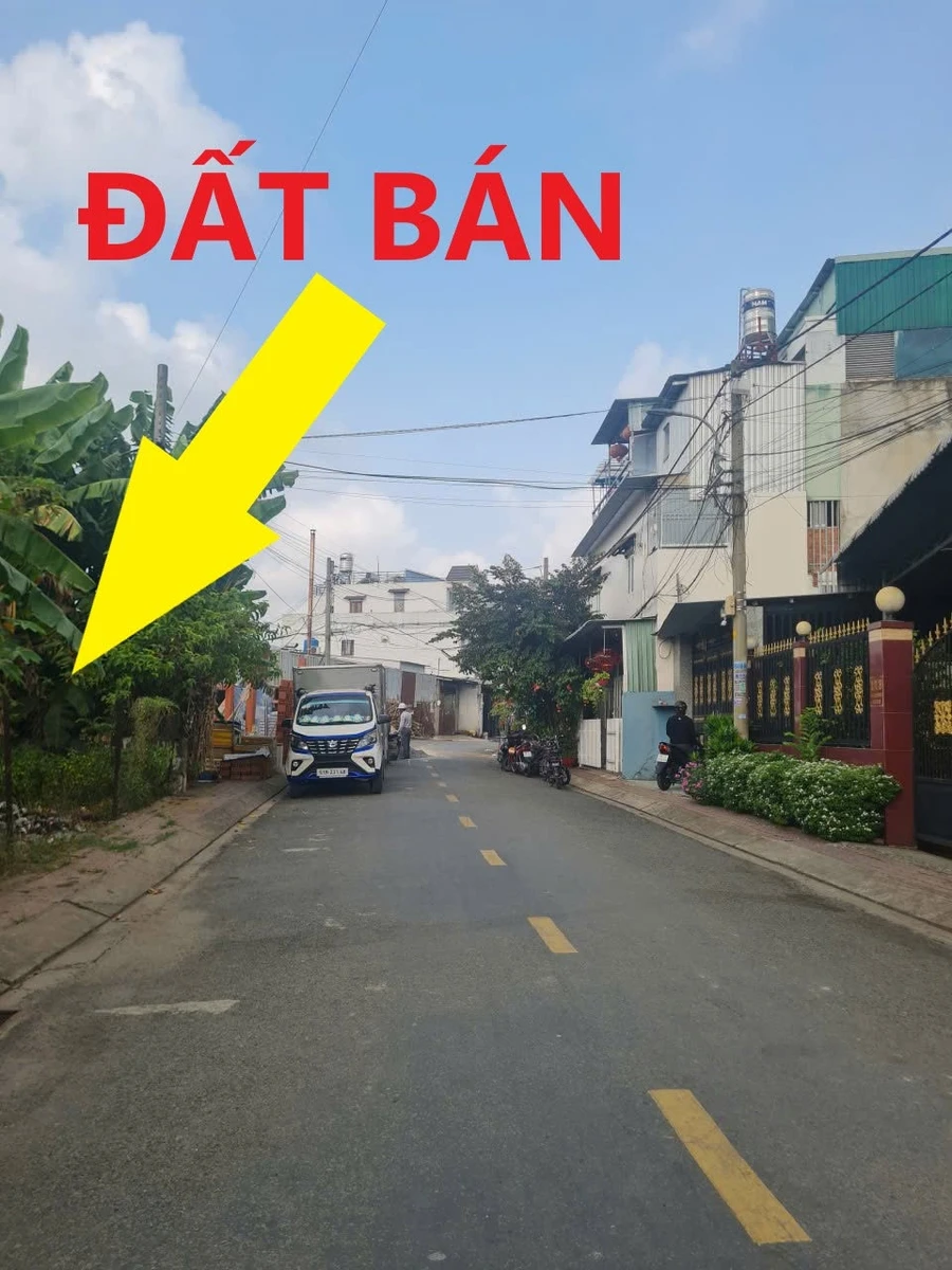 Bán đất 3 mặt tiền Phạm Thị Tôm 322m² full thổ, 8,4 tỷ, Đông Thạnh, Hóc Môn - Ảnh 1