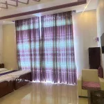 Khách sạn 2 sao có 25 phòng và 4 phòng karaoke cùng sảnh lớn, phòng khách và sân bãi rộng 200m2 - Ảnh thu nhỏ 4