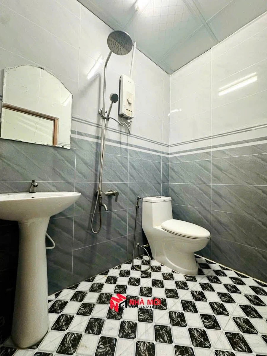Bán nhà mặt tiền Nguyễn Tất Thành Cà Mau 4PN 100m2 - Ảnh thu nhỏ 3