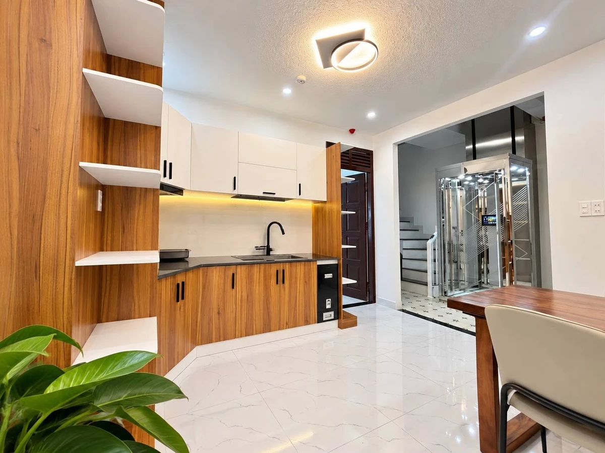 Bán nhà 10 phòng + thang máy Đà Lạt 250m² - 8 tỷ - Ảnh thu nhỏ 2