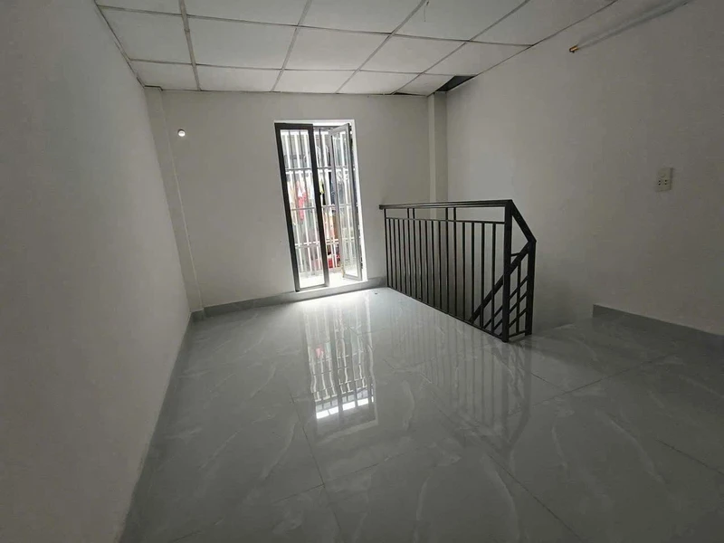Bán nhà 40m² 6 tầng thang máy đường Đại Từ 16m80
