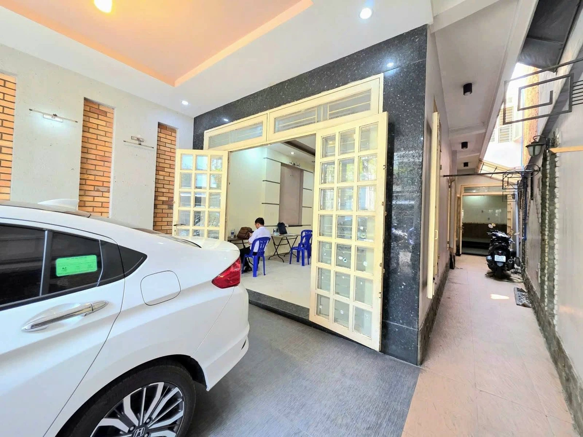 Bán biệt thự Phú Nhuận 133m² hẻm 7m xe hơi giá 20.6 tỷ - Ảnh thu nhỏ 5