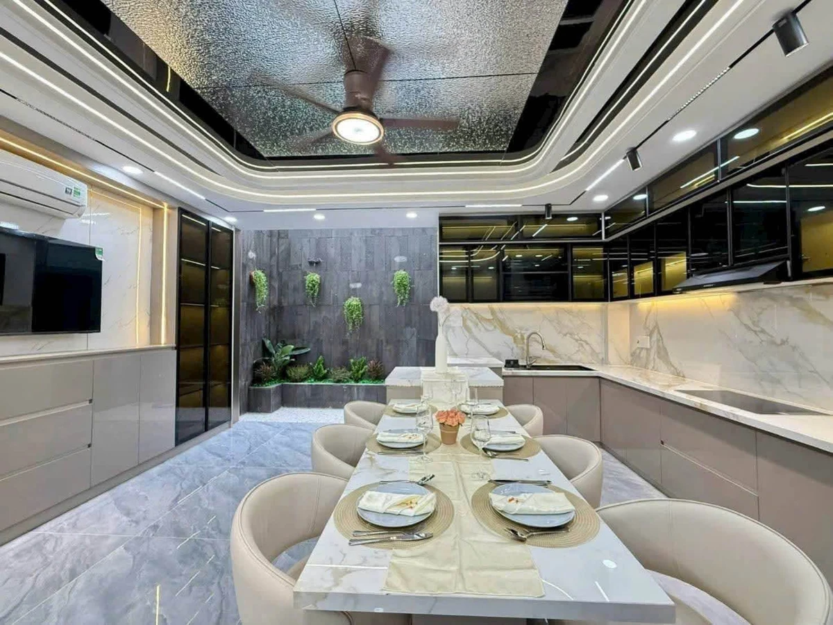 Bán nhà 5 tầng 5.5x18m có thang máy, 5PN, đường Tân Chánh Hiệp 18, Quận 12 - Ảnh thu nhỏ 4