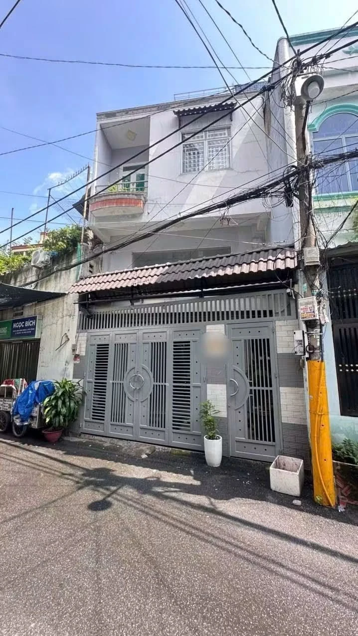 Bán nhà hẻm 149 Trịnh Đình Trọng Tân Phú 5.4x12m, 5.5 tỷ - Ảnh 1