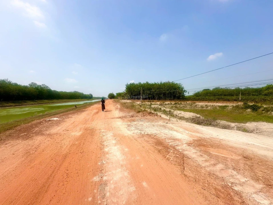 650 triệu, bán đất 1138.4m2 tại xã Lộc Ninh, Tây Ninh, view Kênh Đông đường rộng 15m - Ảnh thu nhỏ 2