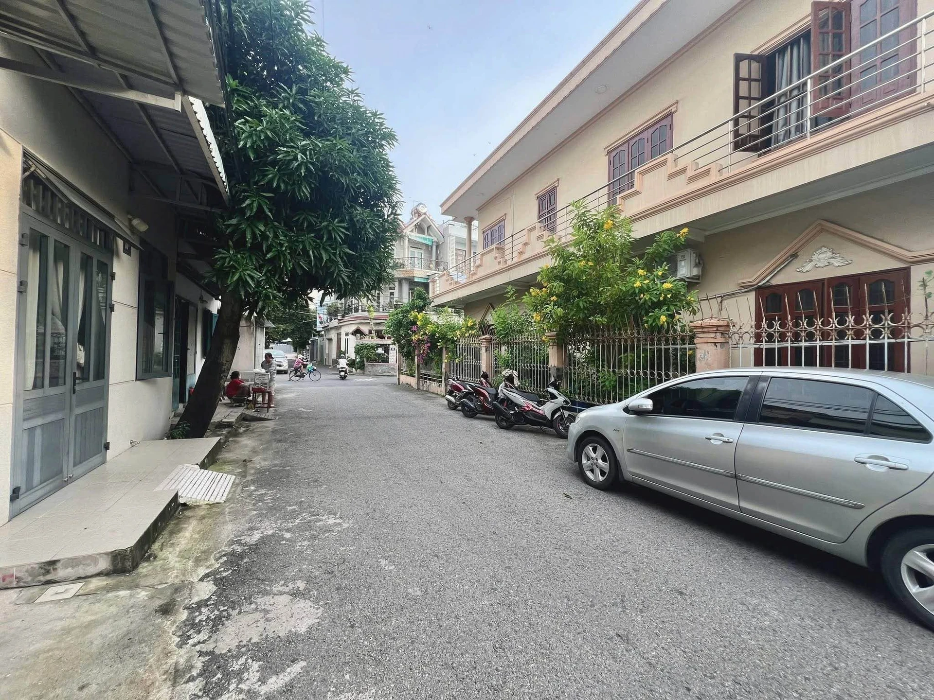 Bán 2 lô đất hẻm Nguyễn Bỉnh Khiêm, Quận 7, 141m2 - Ảnh 1