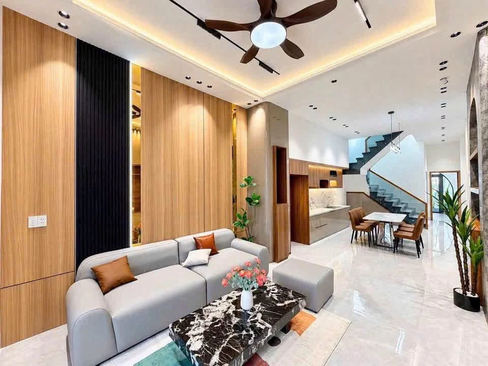Bán nhà 1 trệt 1 lầu 100m² kinh doanh 4 tỷ 250 triệu Hố Nai - Ảnh thu nhỏ 5
