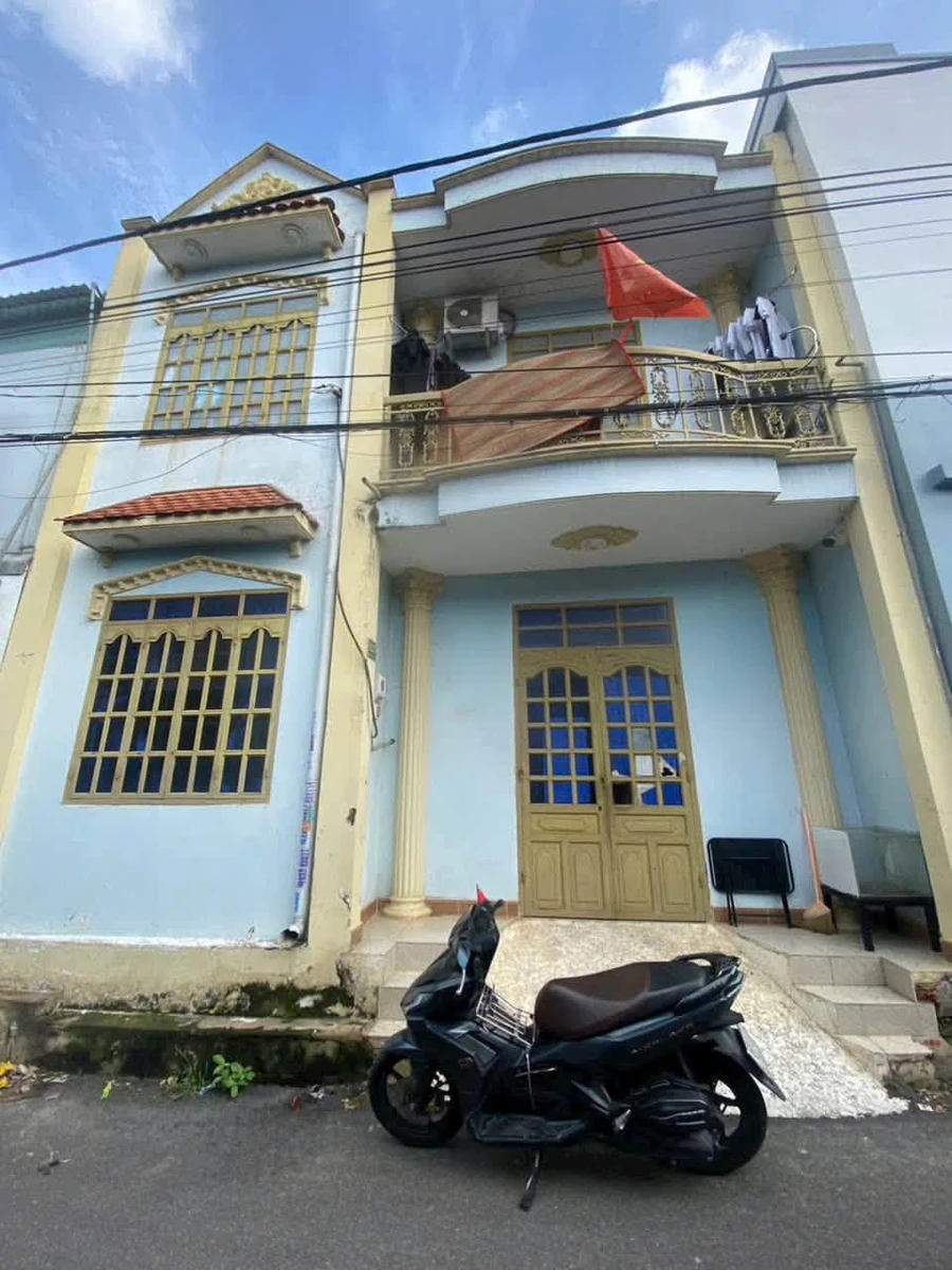 Bán nhà biển nhân Riêng 1 trệt 1 lầu 72m2 Bình Tân - Ảnh thu nhỏ 2