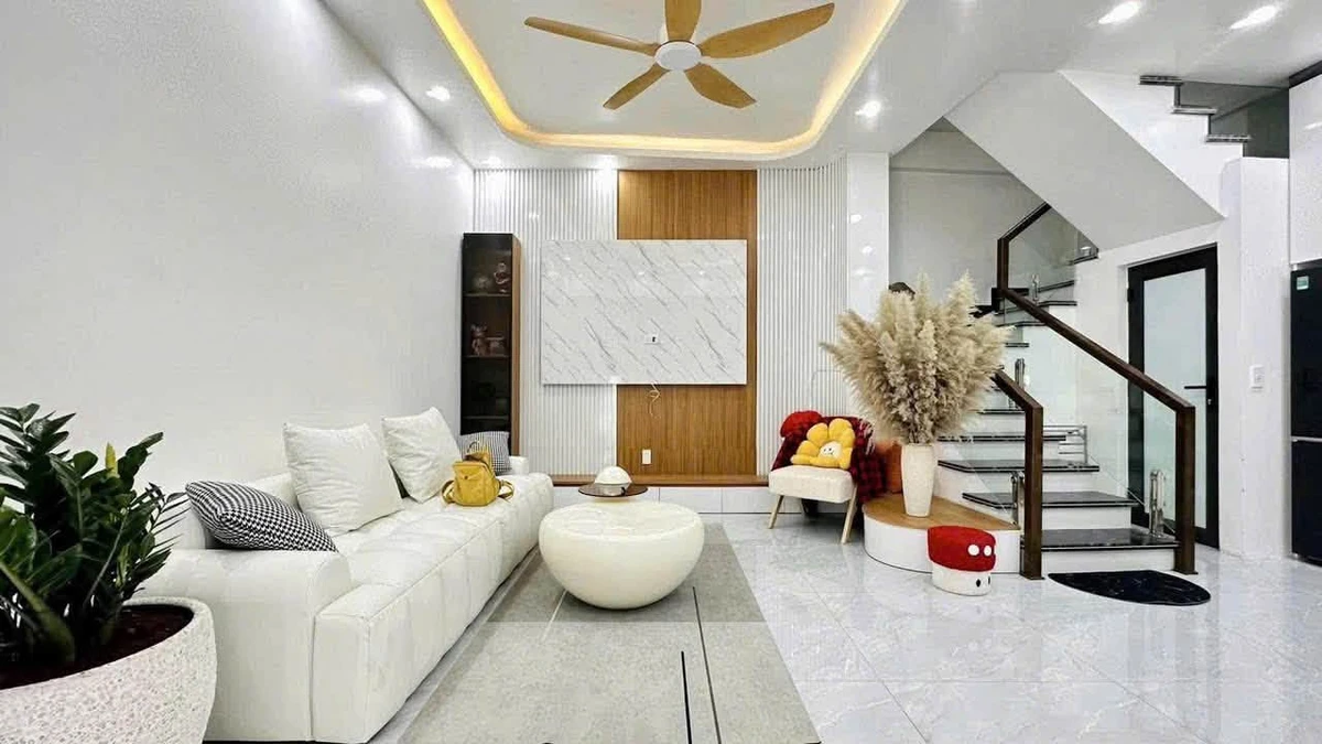 Bán nhà 3 tầng 42m² Phạm Huy Thông - Ảnh 1