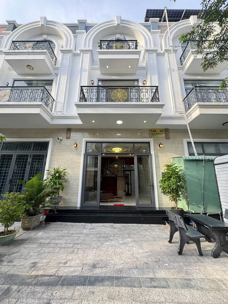 Bán nhà phố 90m² 4 phòng ngủ KĐT Phú Cường Rạch Giá 3,39 tỷ - Ảnh 1