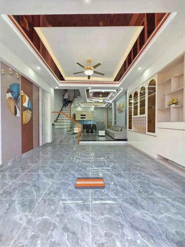 Bán nhà 1 trệt 3 lầu 5x13,5m full nội thất, Đông Hòa, Dĩ An, giá 8,6 tỷ - Ảnh thu nhỏ 3