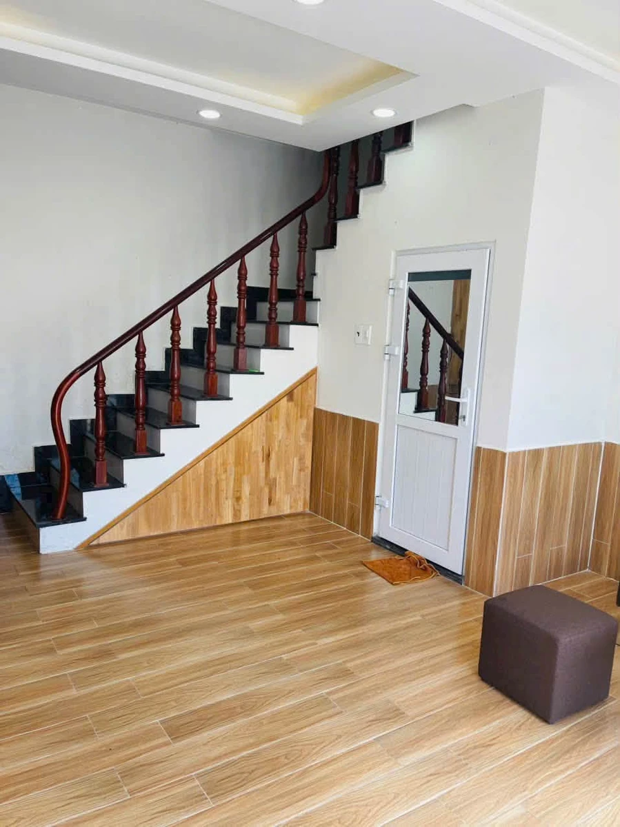 Bán gấp nhà mặt tiền đường Hoàng Diệu, Đà Lạt 30m2, 2 phòng ngủ, giá 2,3 tỷ - Ảnh thu nhỏ 5