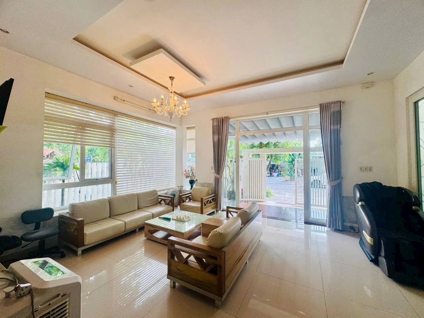 Biệt thự 224m² mặt tiền khu Nam Vỹ Dạ, Huế, full nội thất - Ảnh 1