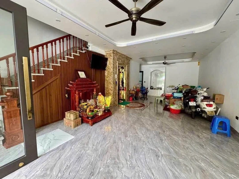 Bán nhà 3 tầng 4x15m có sân đậu ô tô, gần trường Kim Đồng, Bình Tân bachvan