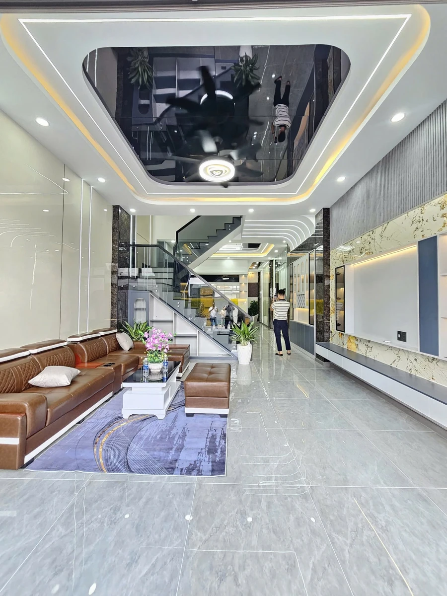Bán nhà 1 trệt 2 lầu 110,3m2 Dĩ An, 6 tỷ 9 - Ảnh thu nhỏ 3