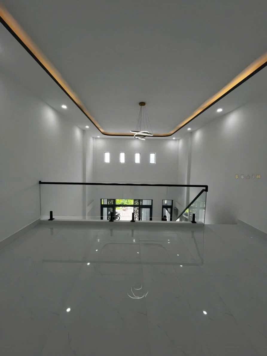 Bán nhà hẻm 102.9m2, 3PN 2WC tại Rạch Giá, 2 tỷ 550 triệu - Ảnh thu nhỏ 2