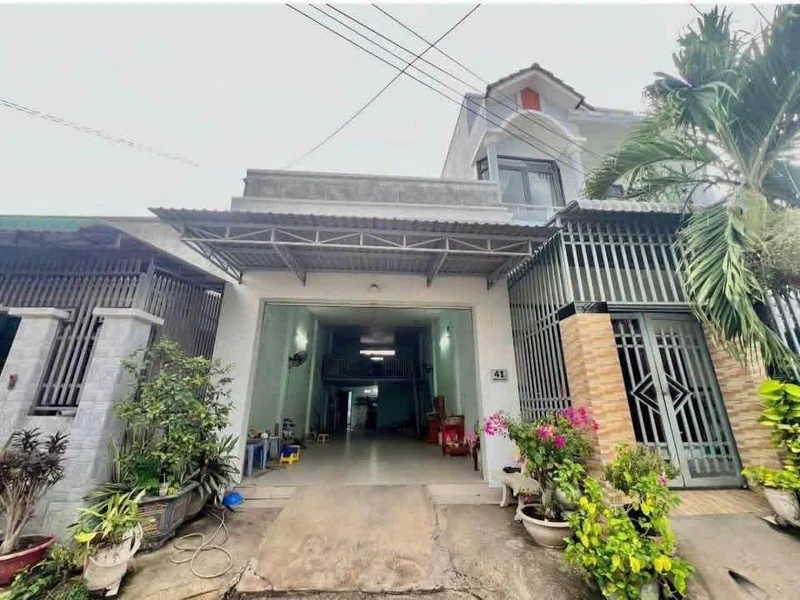 Bán nhà 2 mặt tiền 64,4m² Nguyễn Trãi Phan Thiết 2 tỷ