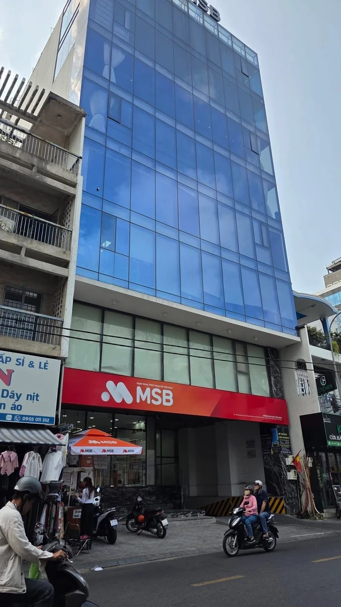 Bán shophouse 1.625m² mặt tiền Nguyễn Hữu Cầu, Quận 1 - Ảnh 1