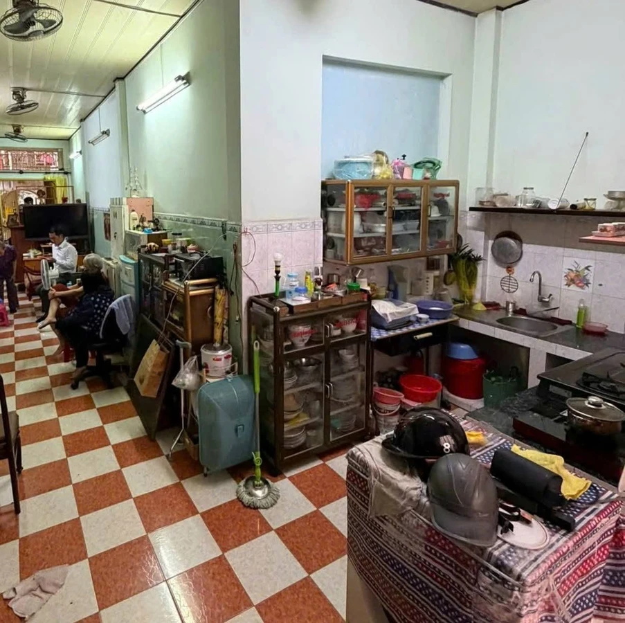 Bán nhà Cô Giang, Quận 1, 49m², 1 trệt 1 lầu, 3PN 2WC, giá 5,99 tỷ - Ảnh thu nhỏ 5