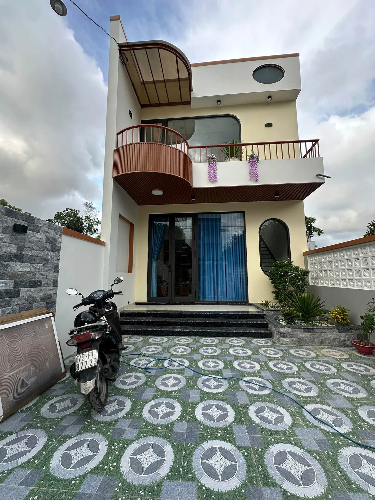 Bán nhà 3PN 100m2 mới keng Minh Mạng Huế chỉ 2 tỷ - Ảnh 1
