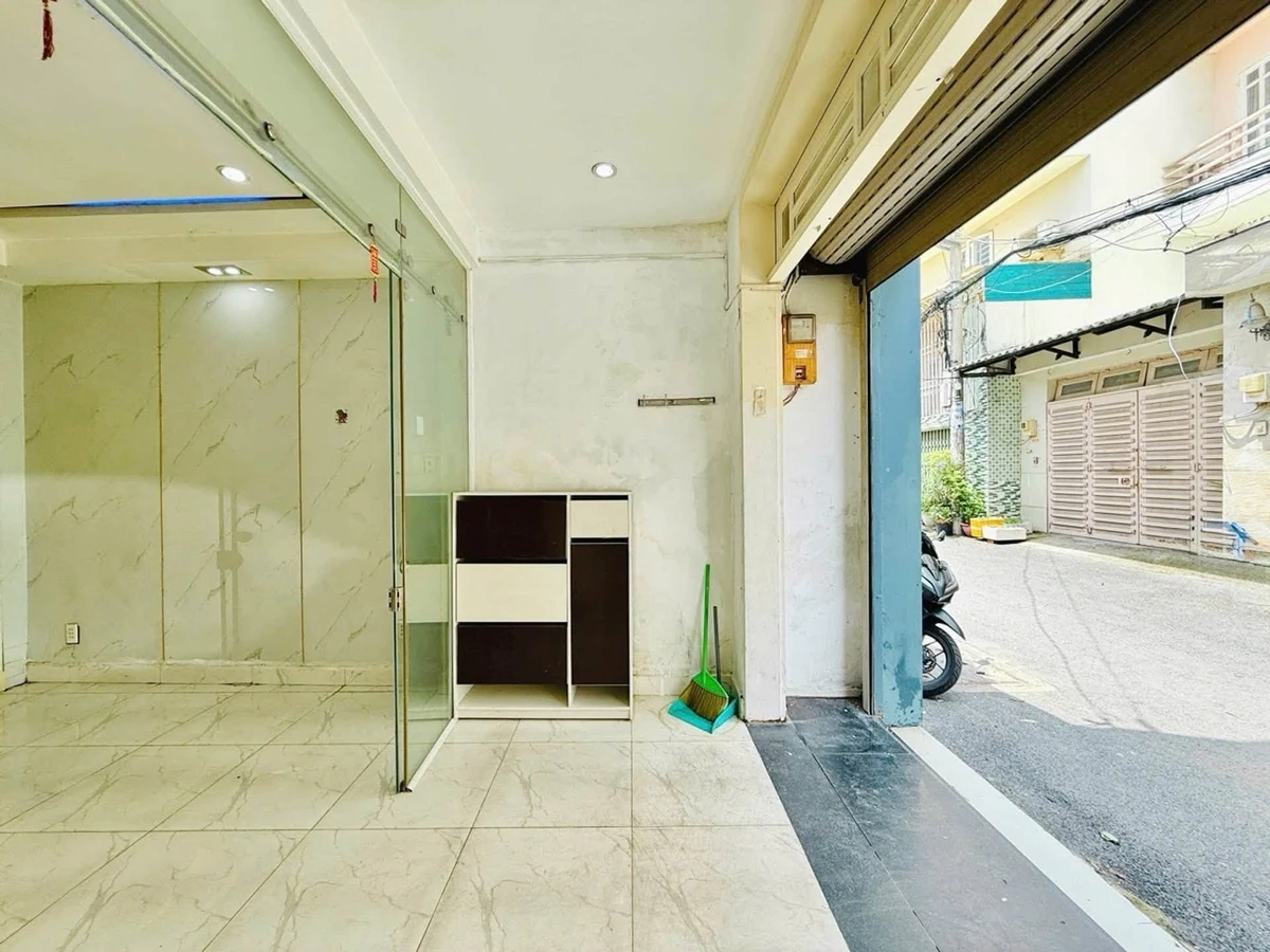 Bán nhà 3 tầng 44m2 phường 6 Bình Tân 5.3 tỷ - Ảnh 1