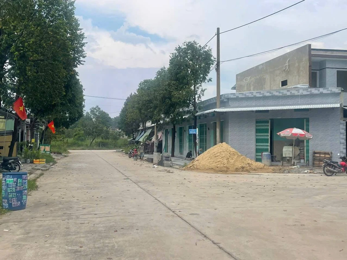 Bán lô đất thổ cư 100m2 khu Mỹ Phước 3, Bình Dương giá 950 triệu - Ảnh thu nhỏ 2