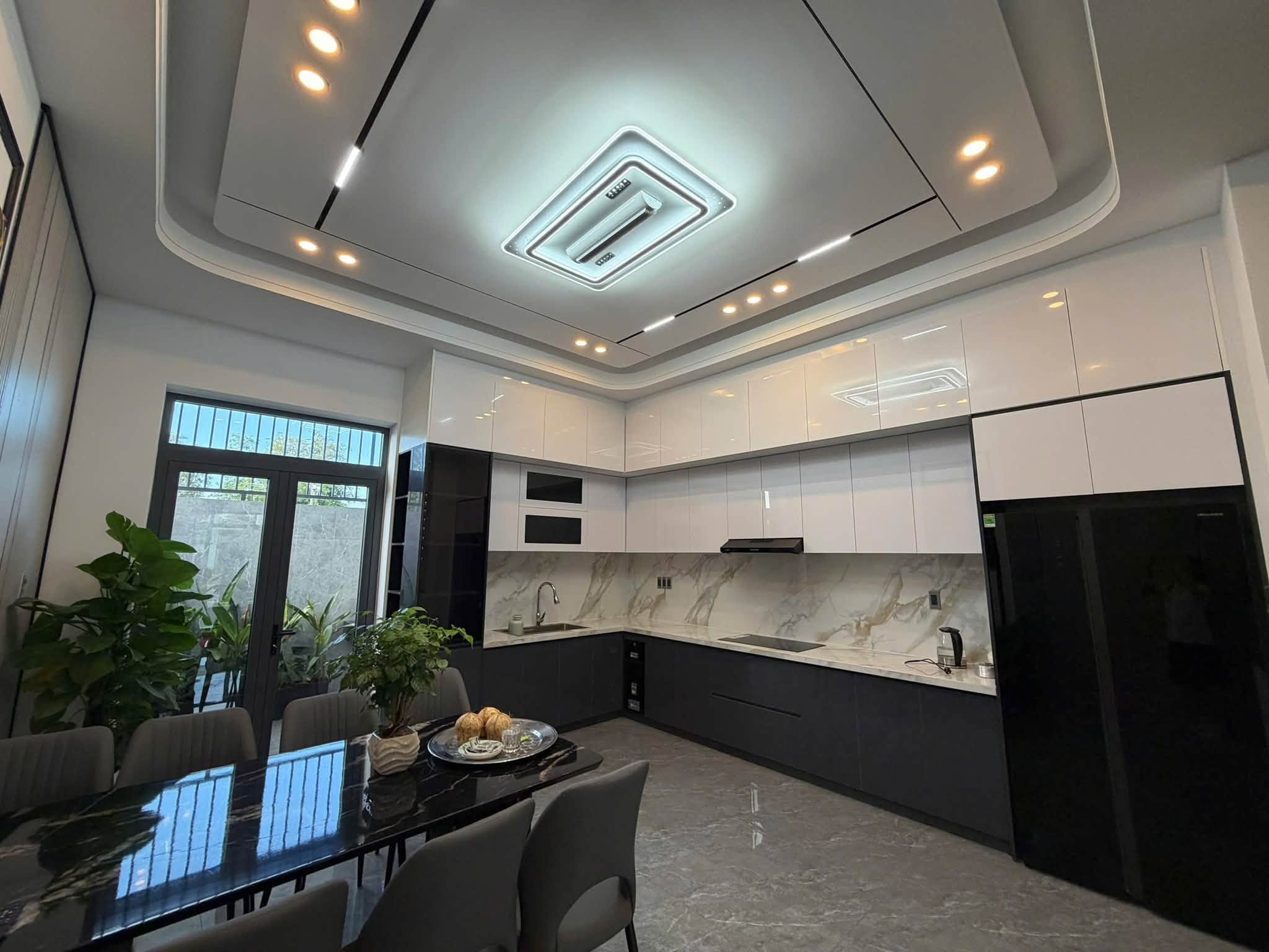 Bán nhà 3 tầng 1 tum 100m² Mỹ Gia Nha Trang 9 tỷ 350 - Ảnh thu nhỏ 2