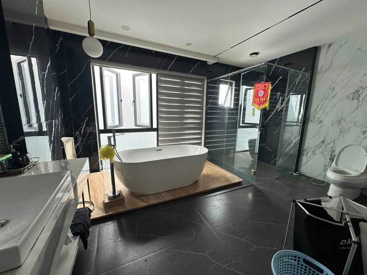 Bán nhà 3.5 tầng full nội thất 99,5m² KĐT Hà Quang 2, Nha Trang giá 12,5 tỷ - Ảnh thu nhỏ 5