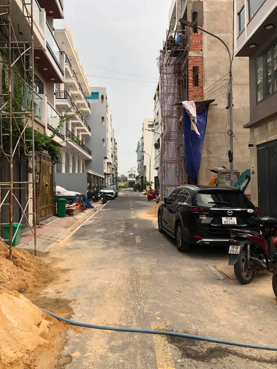 Bán nhà 5 tầng mới 72m2, 5PN 5WC, đường nhựa 8m gần cầu vượt Hương Lộ 2, Bình Tân - Ảnh 1