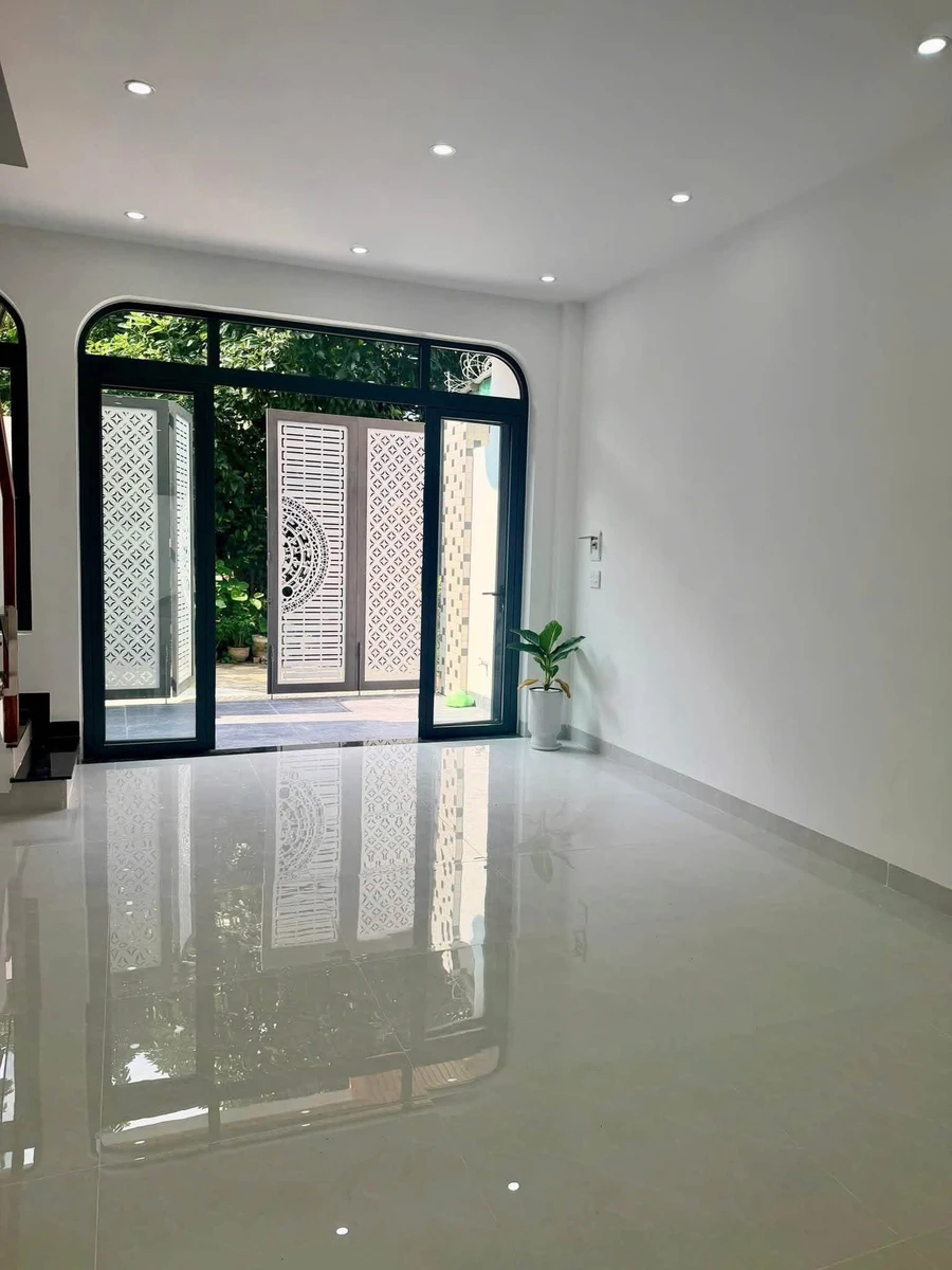 Bán nhà 1 trệt 2 lầu 5x20m, 3PN 3WC, hẻm 19 Nguyễn Duy Trinh, giá 3,88 tỷ - Ảnh thu nhỏ 4