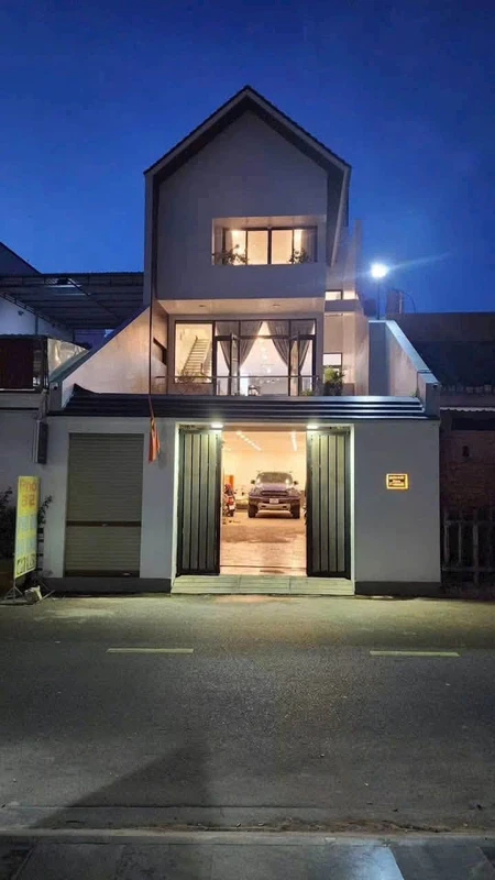 Bán nhà 1 trệt 2 lầu 103m² Đặng Thị Nhu Phan Thiết 6 tỷ 950 triệu